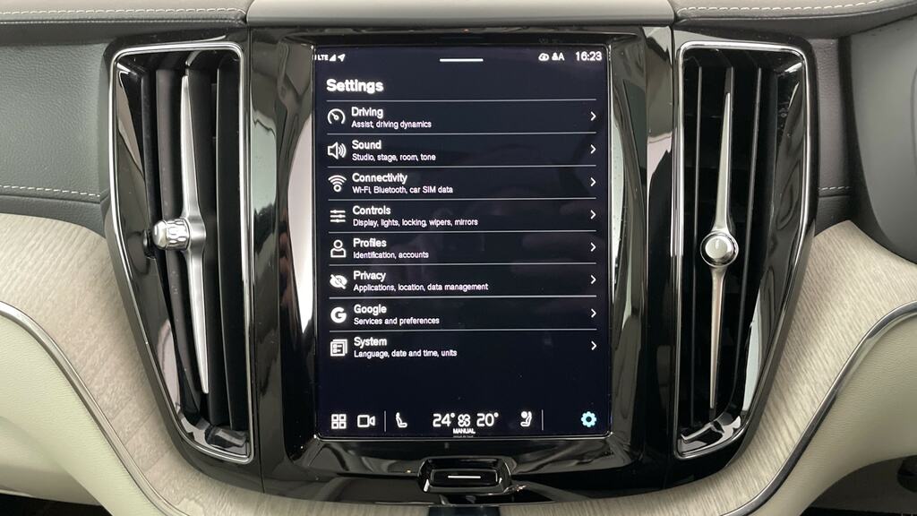 Volvo XC60 Recharge Inscription Pro, T8 Awd Plug-in Hybrid White #19