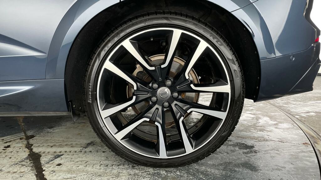 Volvo XC60 Recharge Inscription Pro, T8 Awd Plug-in Hybrid White #25