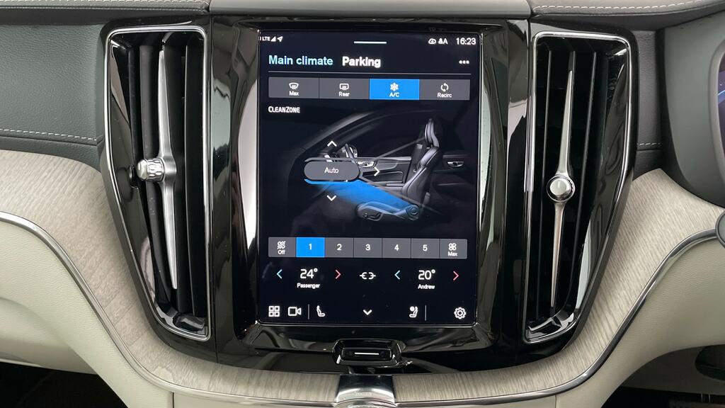 Volvo XC60 Recharge Inscription Pro, T8 Awd Plug-in Hybrid White #16