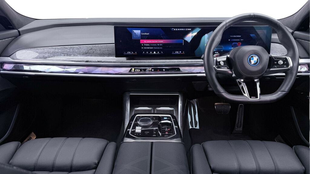 BMW i7 485Kw M70 Xdrive 105.7Kwh Blue #4