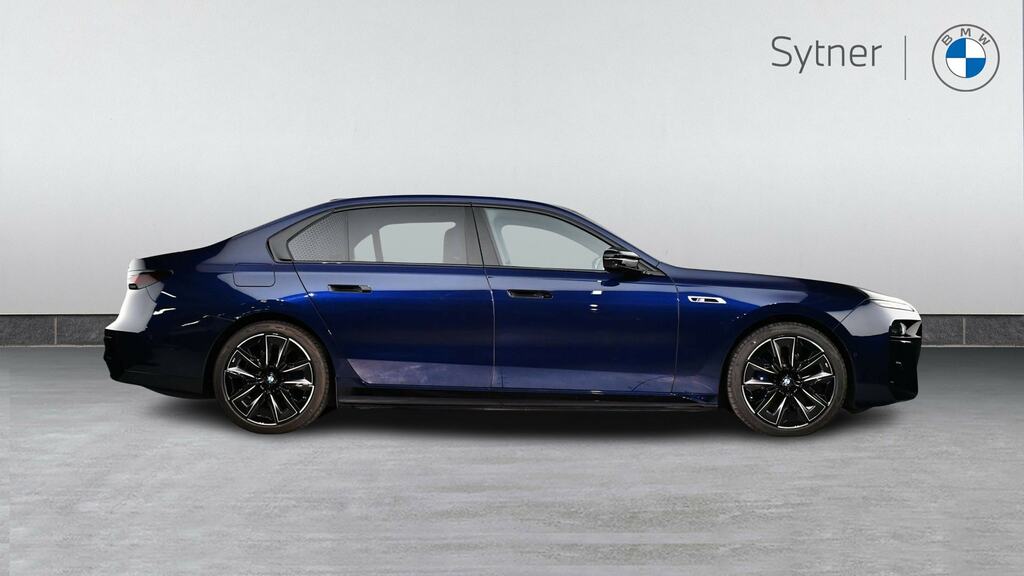 BMW i7 485Kw M70 Xdrive 105.7Kwh Blue #3