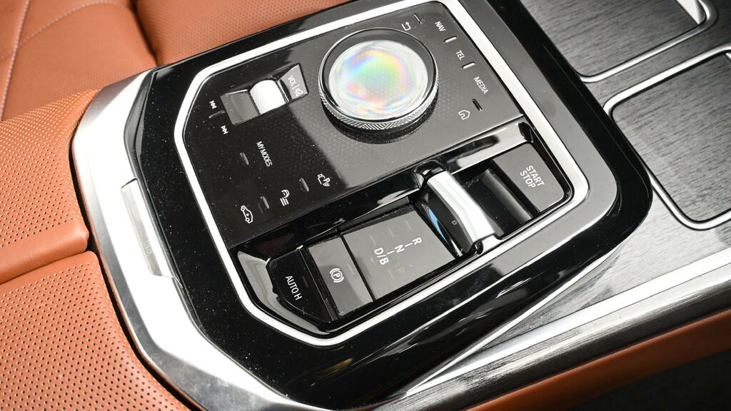 BMW i7 400Kw Xdrive60 M Sport 105.7Kwh 2024 Grey #10