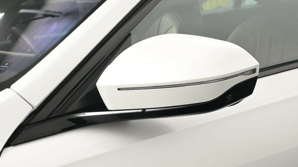 BMW i7 400Kw Xdrive60 M Sport 105.7Kwh 2024 Grey #24