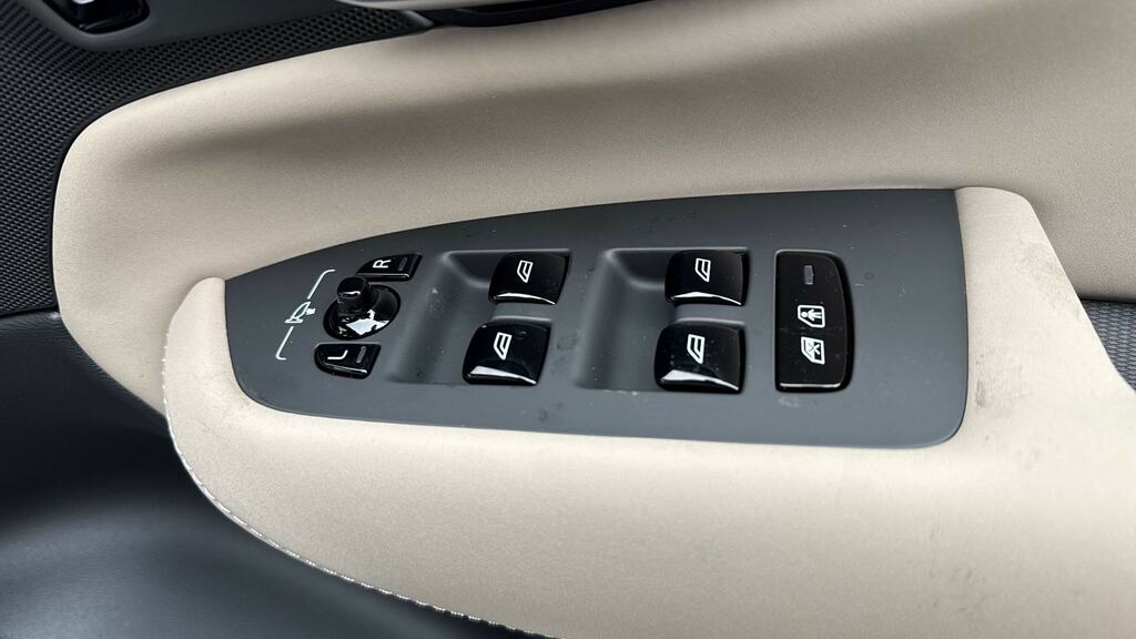Volvo XC90 Ultra, B5 Awd Mild Hybrid, Dark, 7 Seats Grey #25