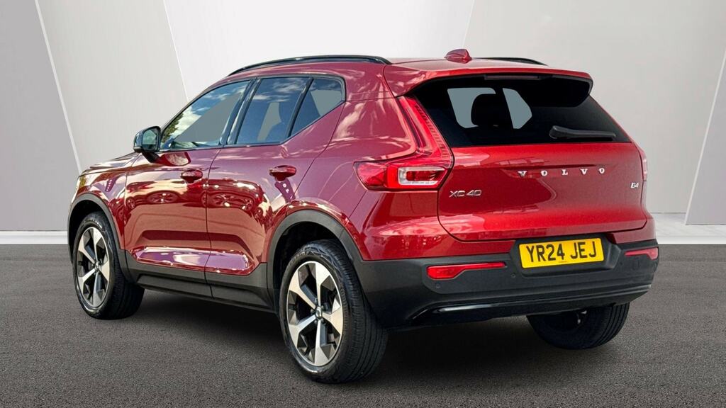 Volvo XC40 2.0 B4p Plus Dark YR24JEJ Red #2