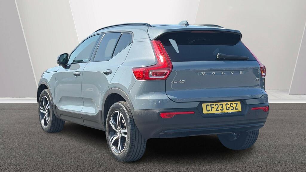 Volvo XC40 2.0 B3p Plus Dark CF23GSZ Grey #2