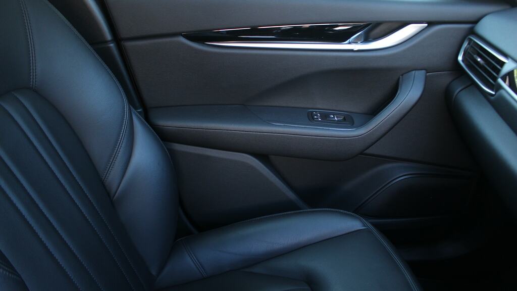 Maserati Levante 3L Sportivo Grey #10