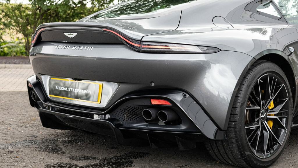 Aston Martin V8 Dbx V8 Blue #28