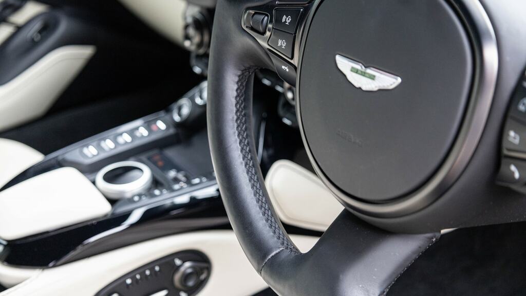 Aston Martin V8 Dbx V8 Blue #15