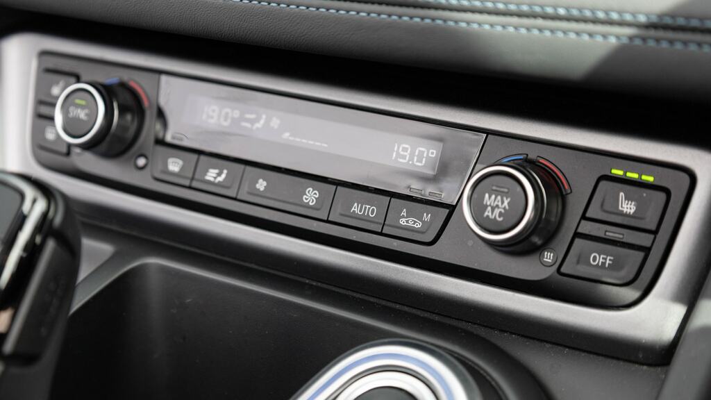 BMW i8 1.5 11.6Kwh Roadster Plug-in Hybrid Aut Grey #17