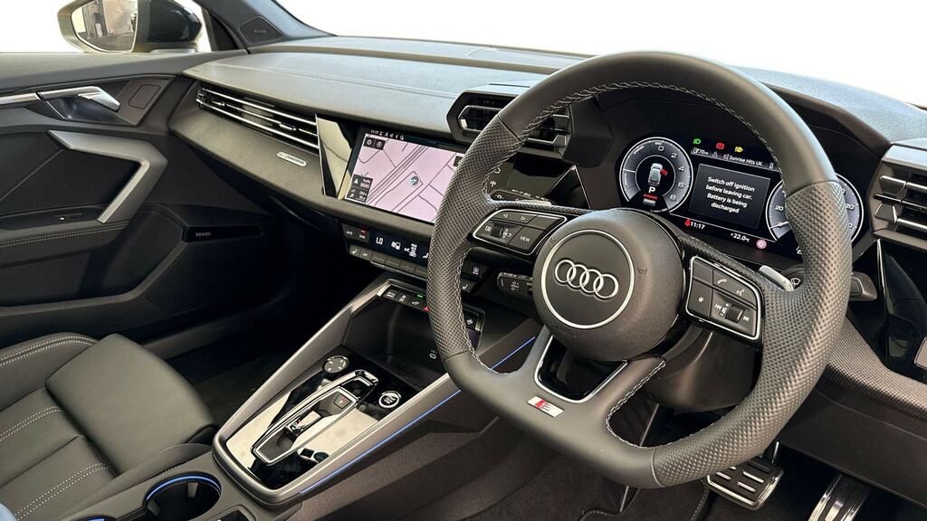 Audi A3 1.5 Tfsi E 204 Black Ed S Tronic Tech Pack Yellow #6