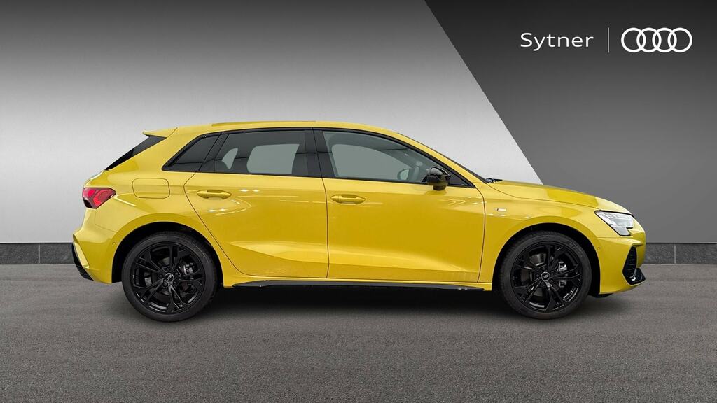 Audi A3 1.5 Tfsi E 204 Black Ed S Tronic Tech Pack Yellow #4