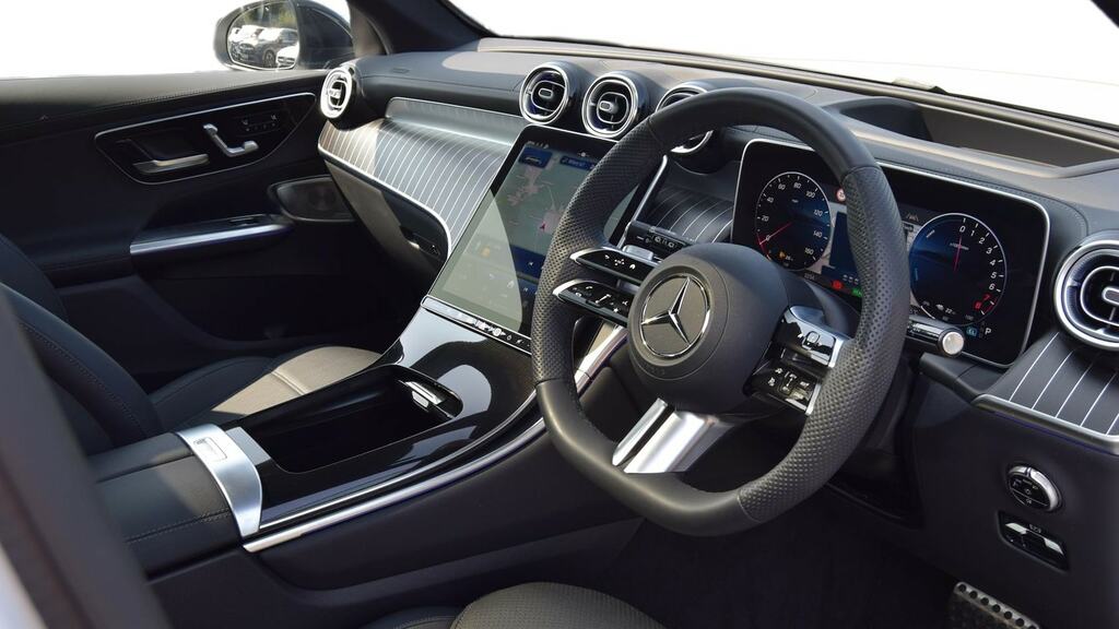 Mercedes-Benz GLC Class Glc 300E 4Matic Amg Line Prem Plus 9G-tronic KX75OWV White #3