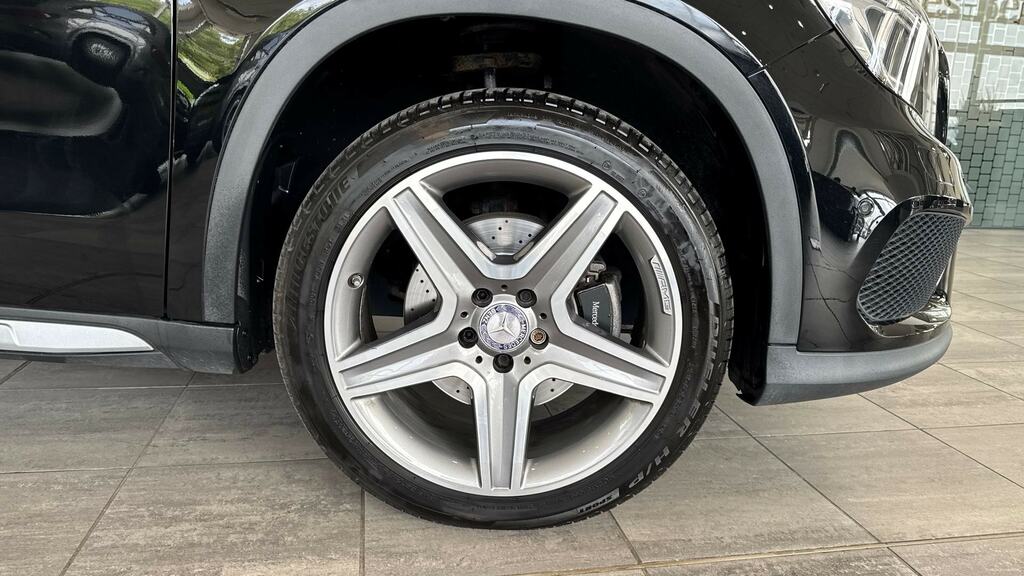 Mercedes-Benz GLA Class Gla 220D 4Matic Amg Line Premium Black #5