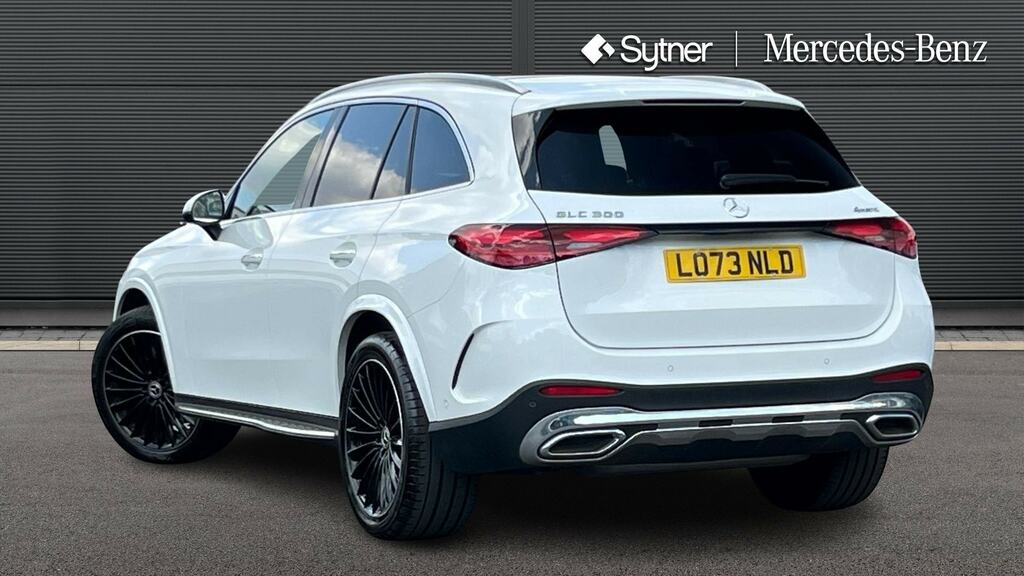 Mercedes-Benz GLC Class Glc 300 4Matic Amg Line Premium Plus 9G-tronic LO73NLD White #2