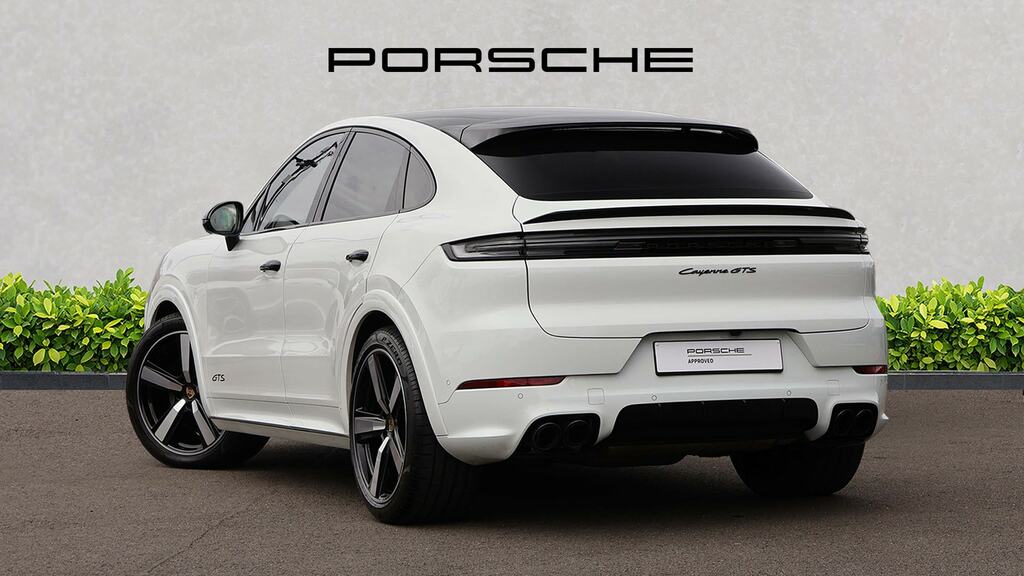 Porsche Cayenne Gts Tiptronic S SD25YLL White #2