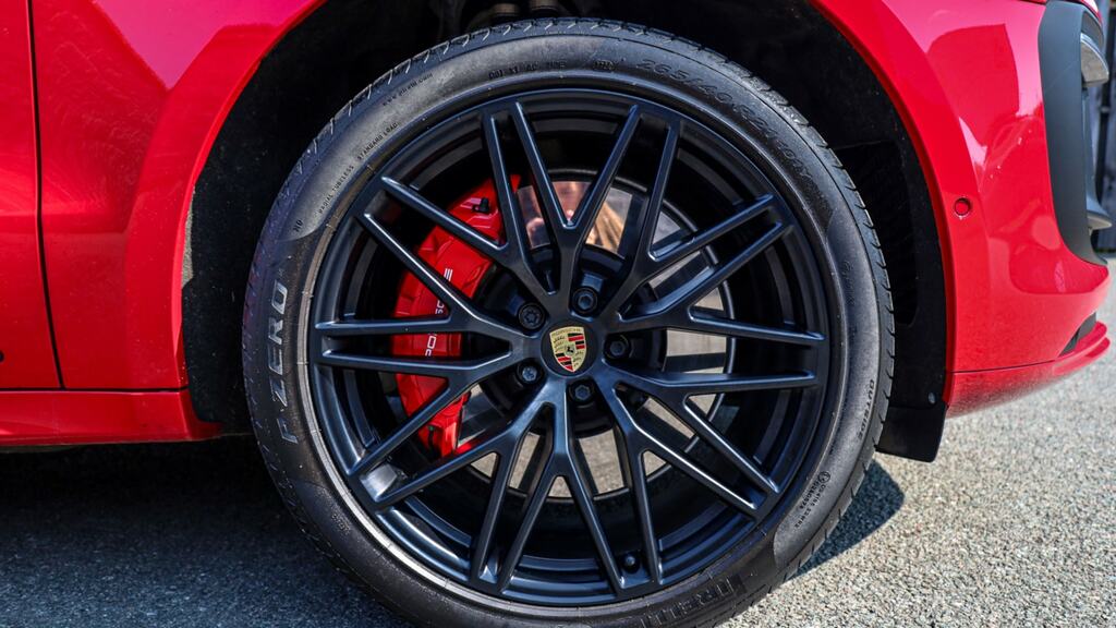 Porsche Macan Gts Pdk FM74RWF Red #6