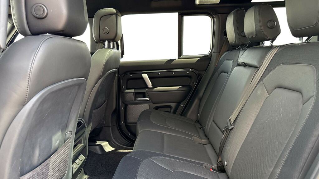 Land Rover Defender 110 3.0 D300 X-dynamic Hse 110 Grey #4