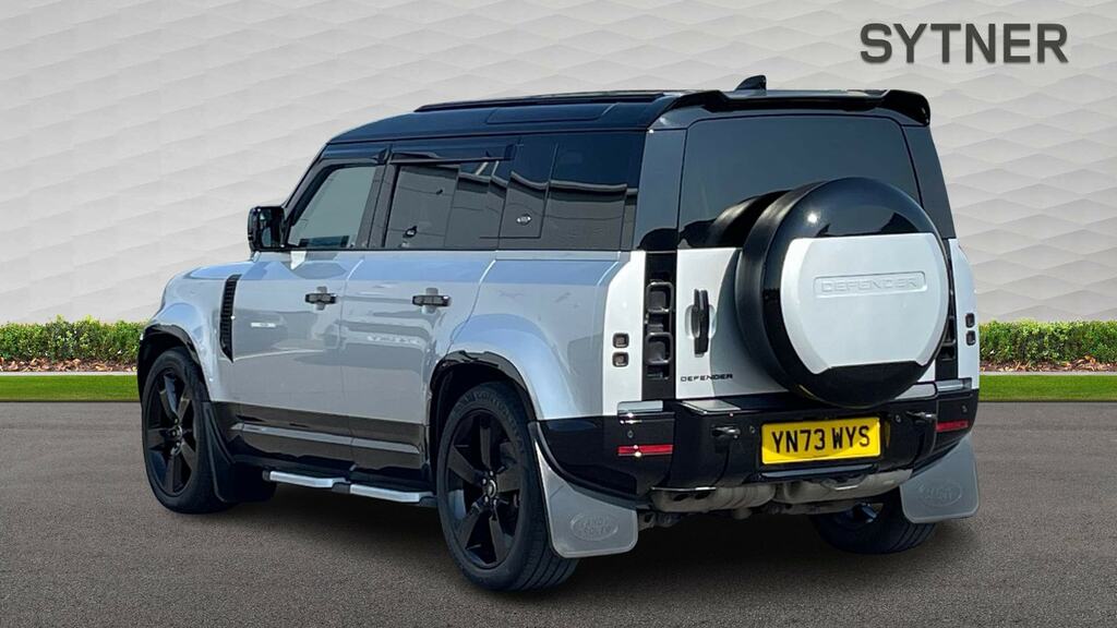 Land Rover Defender 110 3.0 D300 X-dynamic Hse 110 YN73WYS Silver #2