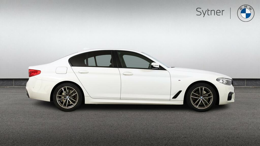 BMW 5 Series 520D Mht Xdrive M Sport White #3
