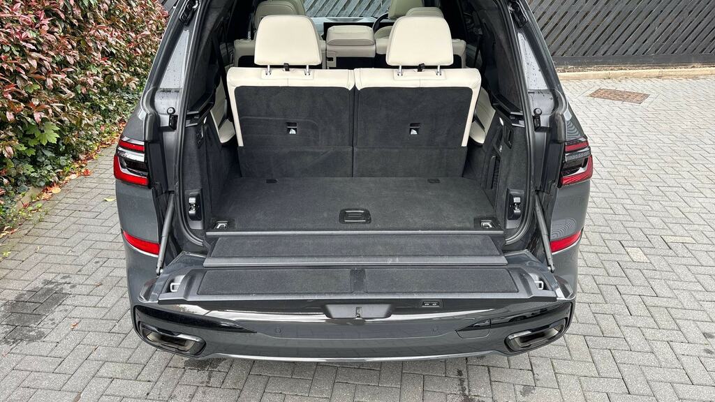 BMW X7 M50i V8 Frozen Black Edition Xdrive Euro 6 #13