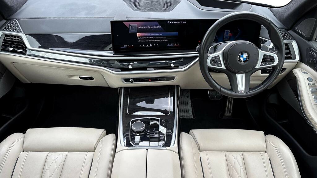 BMW X7 M50i V8 Frozen Black Edition Xdrive Euro 6 #4