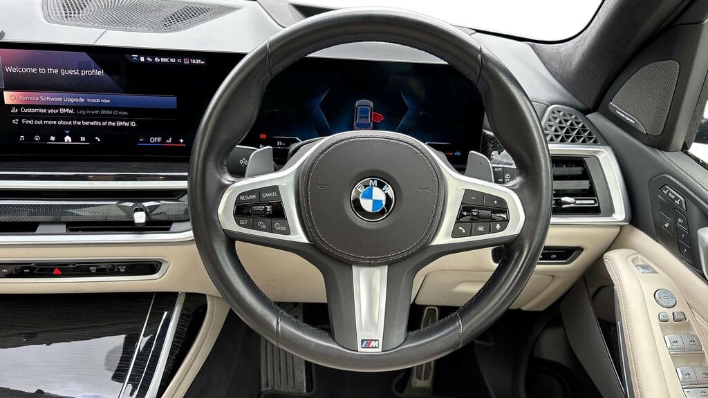 BMW X7 M50i V8 Frozen Black Edition Xdrive Euro 6 #5