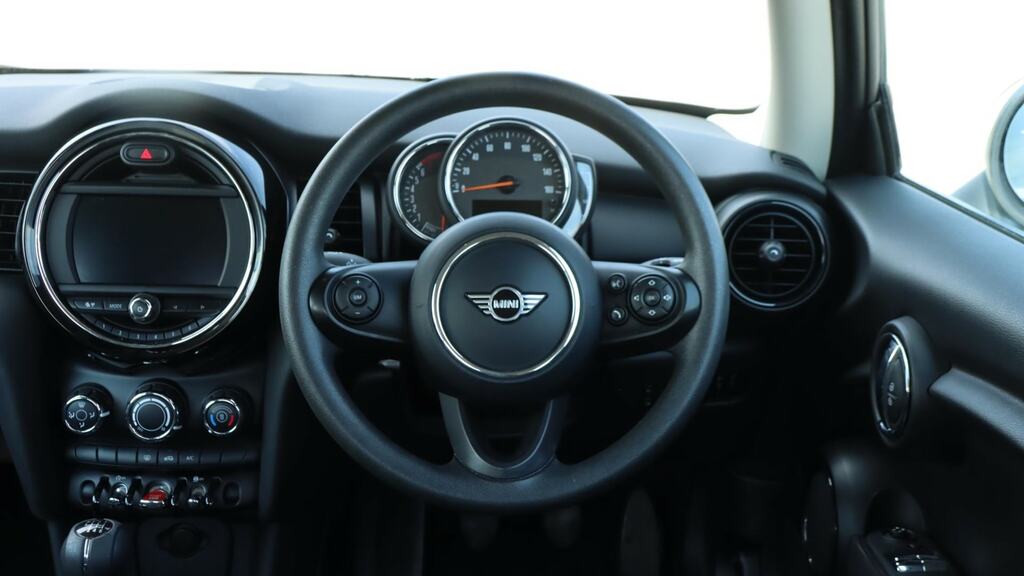 Mini Hatch 1.5 One Classic II LL19MKU White #5