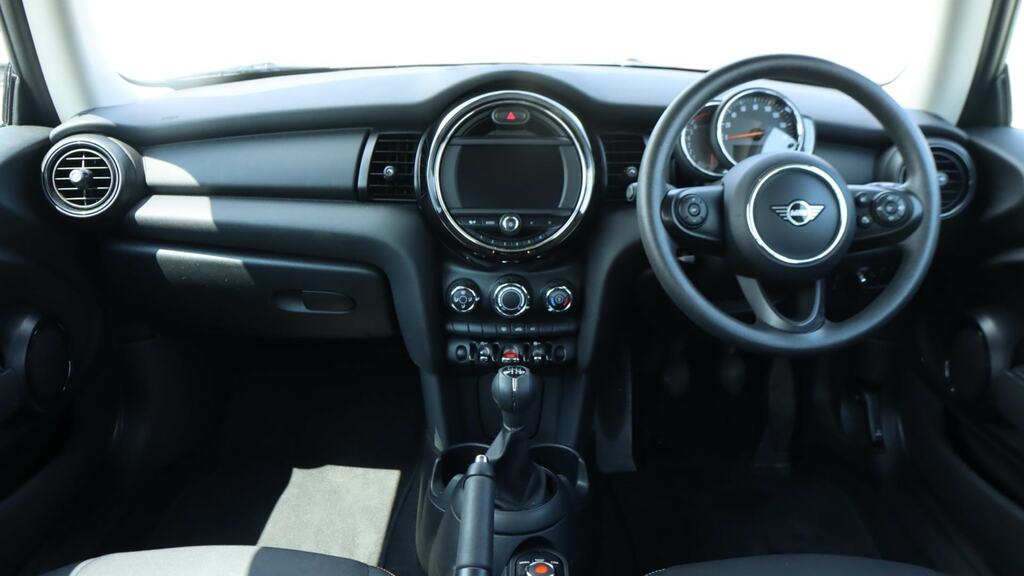 Mini Hatch 1.5 One Classic II LL19MKU White #4
