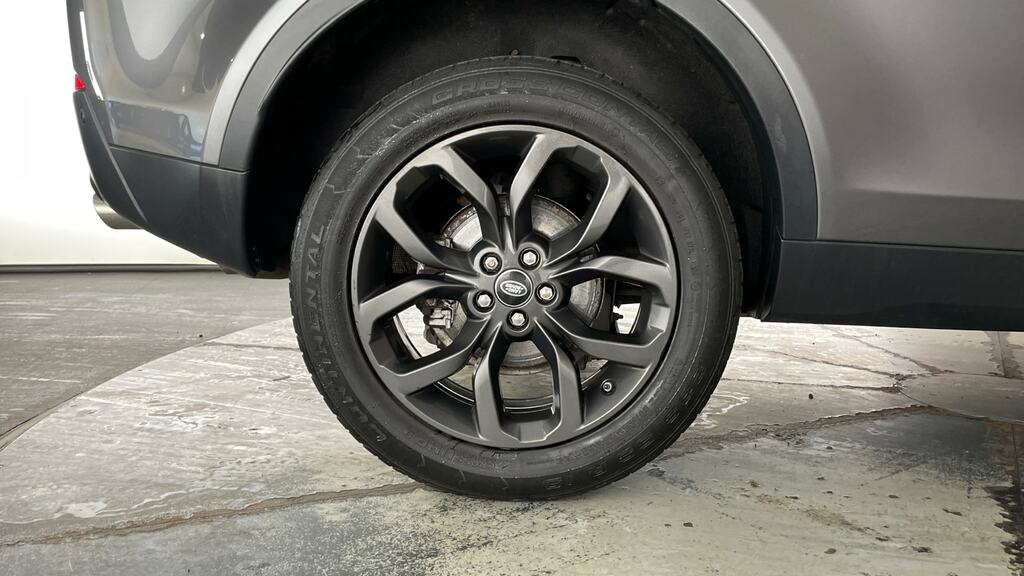 Land Rover Discovery Sport 2.0 Td4 180 Hse Black White #25