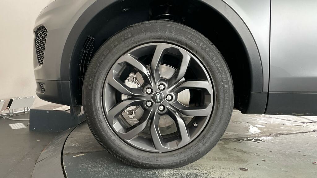 Land Rover Discovery Sport 2.0 Td4 180 Hse Black White #24