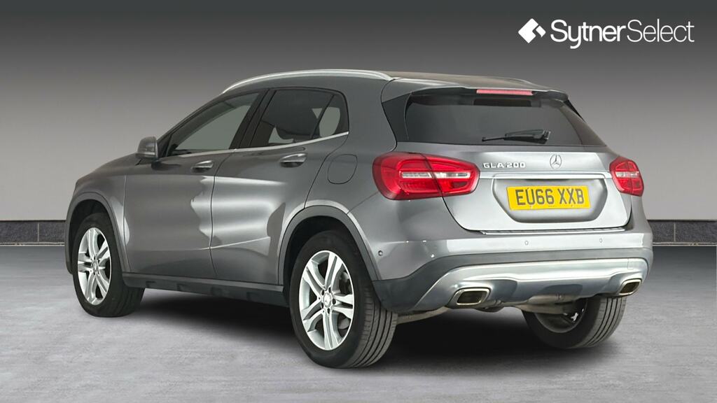 Mercedes-Benz GLA Class Gla 200 Sport Premium Grey #2