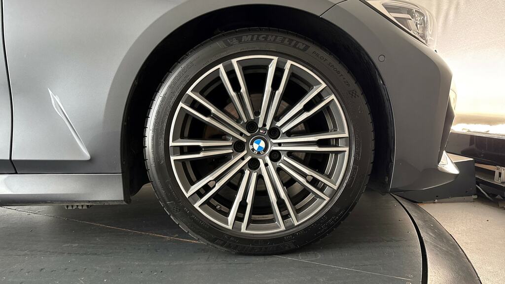 BMW 3 Series 2.0 320I M Sport Saloon Euro 6 S White #23