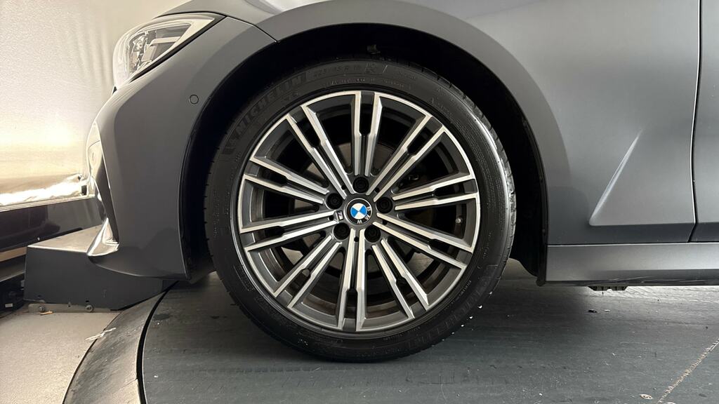 BMW 3 Series 2.0 320I M Sport Saloon Euro 6 S White #24