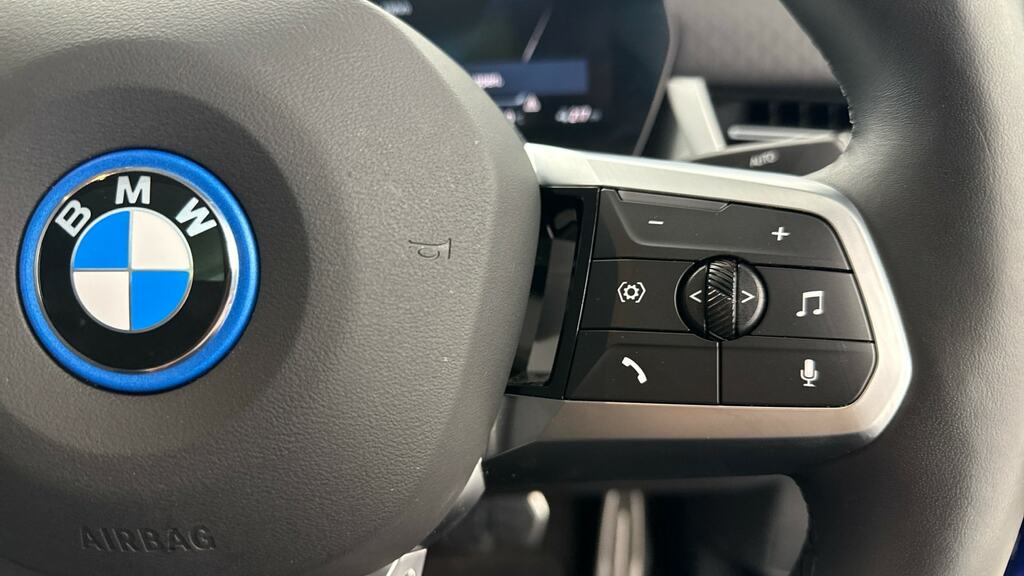 BMW iX2 30 66.5Kwh M Sport Xdrive 11Kw Charger Black #18
