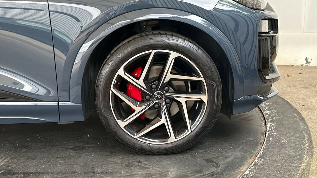 Audi Q6 E-Tron 225Kw Performance 100Kwh Edition 1 Sv YM25HHB Blue #5