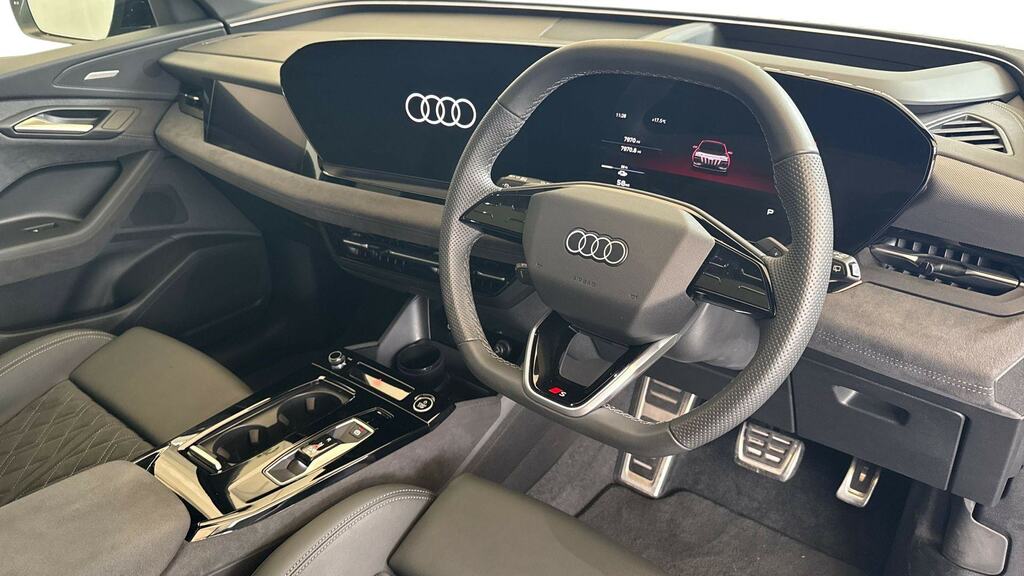 Audi Q6 E-Tron 225Kw Performance 100Kwh Edition 1 Sv YM25HHB Blue #6