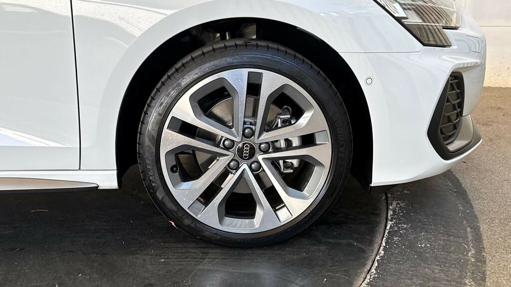 Audi A3 1.5 Tfsi E 204 S Line S Tronic Tech Pack YL26GUU White #5