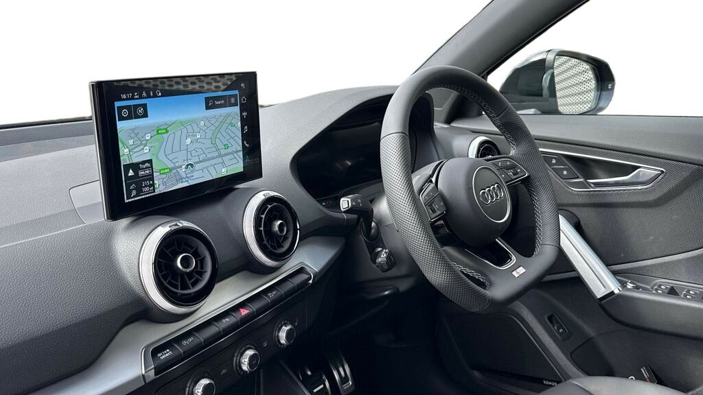 Audi Q2 35 Tfsi Black Edition S Tronic Tech FN75AJO Black #2