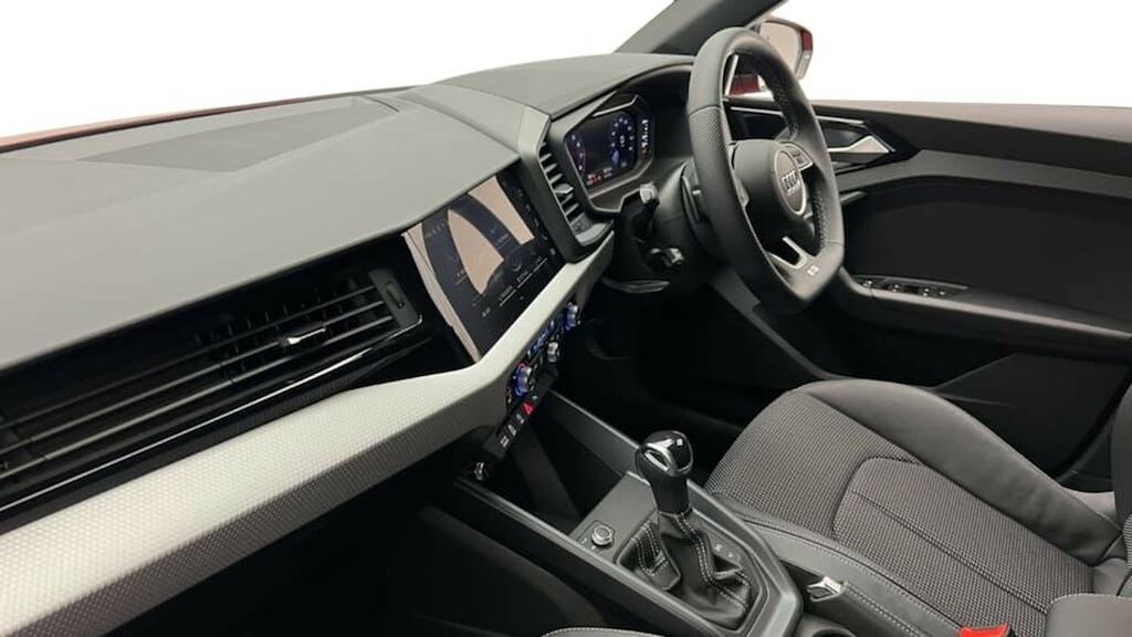 Audi A1 35 Tfsi Black Edition S Tronic RK23LOA Red #2