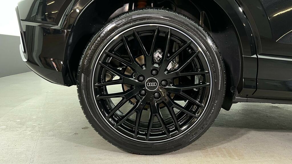 Audi Q2 35 Tfsi Black Edition S Tronic Tech FM26NVP Black #5