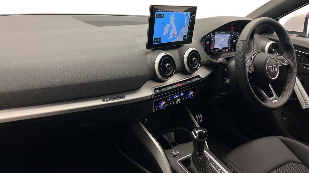 Audi Q2 35 Tfsi S Line S Tronic Tech Pro White #2