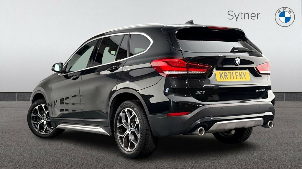 BMW X1 Sdrive 18D Xline Step Black #2