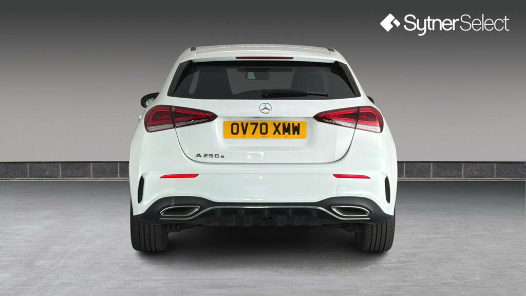 Mercedes-Benz A Class A250e Amg Line OV70XMW White #5