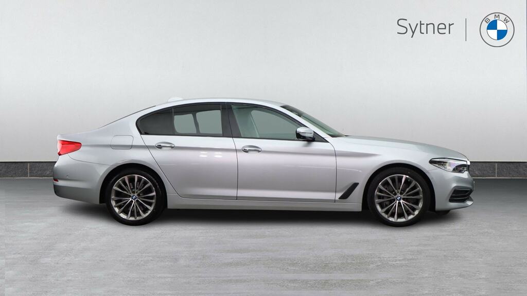BMW 5 Series 540I Xdrive Se LA17WVJ Silver #3