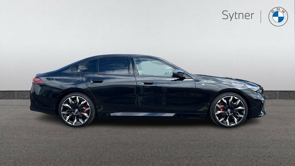 BMW i5 442Kw M60 Xdrive 84Kwh Black #3
