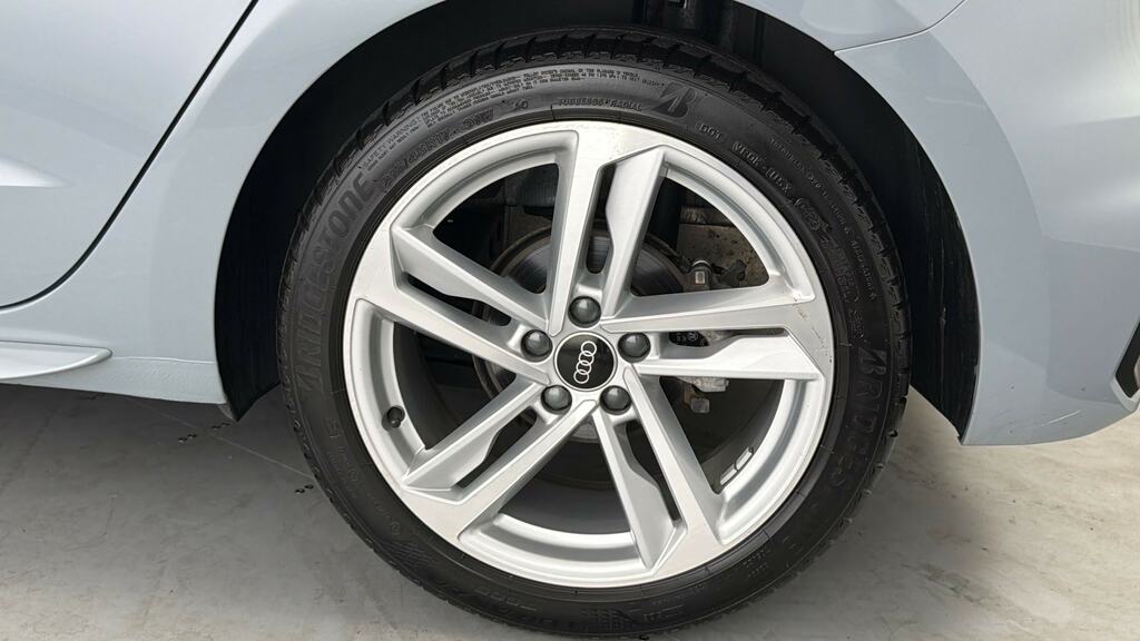 Audi A1 30 Tfsi 110 S Line S Tronic LA23ZBU Grey #5