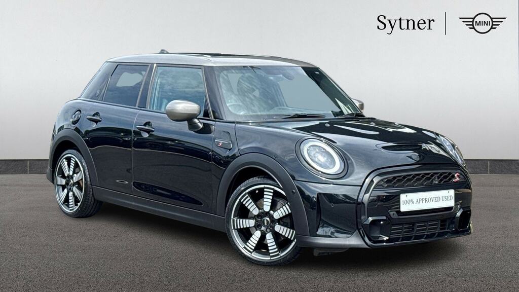 Mini Hatch 2.0 Cooper S Exclusive Premium Plus Black