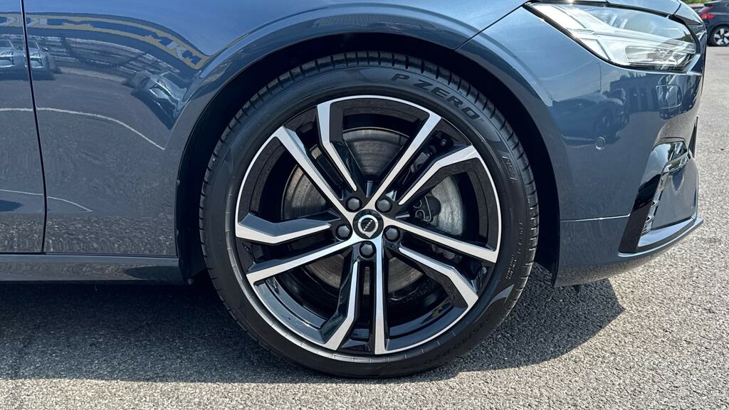 Volvo V90 Ultra Silver #16