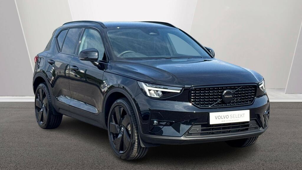 Volvo XC40 2.0 B3p Plus Black Edition Black